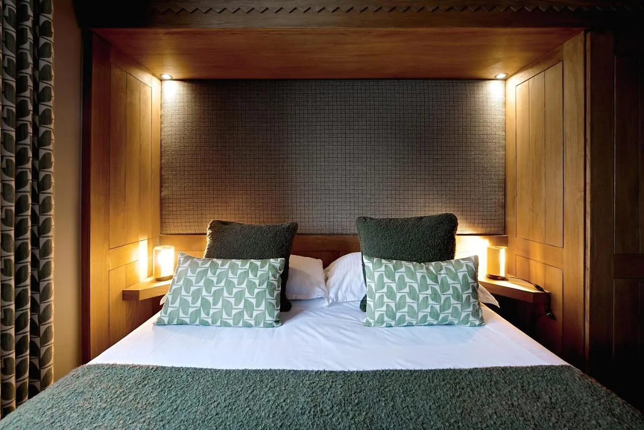 Chalet Du Skieur, Avec Services, Collection Chalets Des Fermes Megève